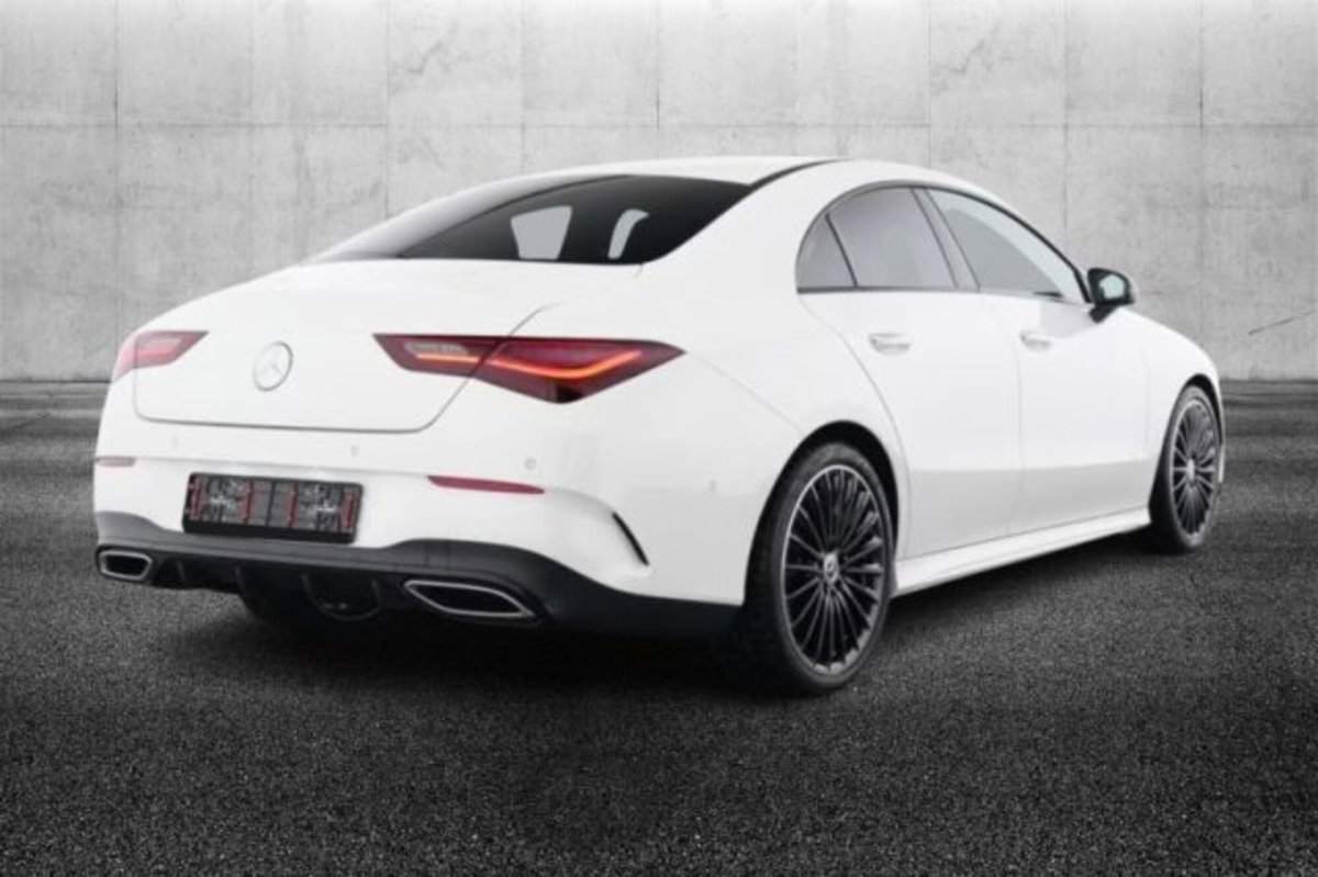 Mercedes-Benz CLA 200 Automatic Executive (2)