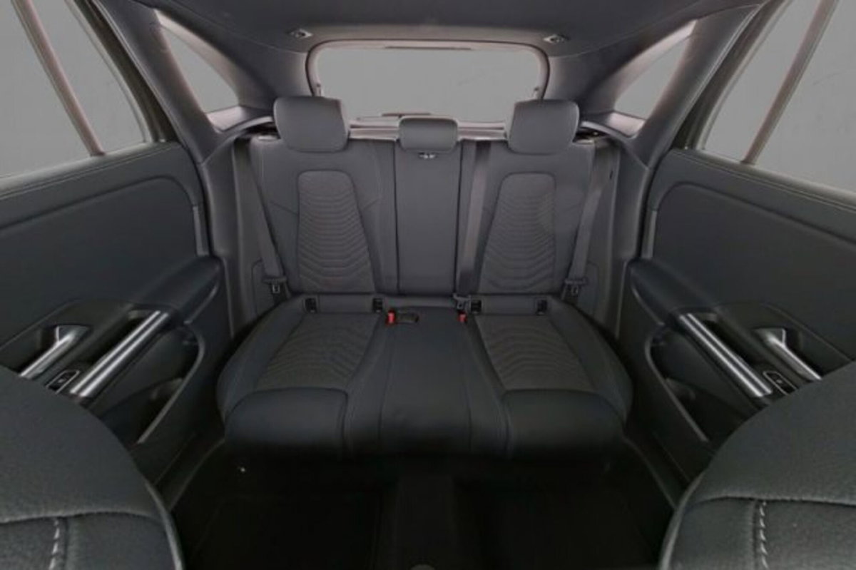 Mercedes-Benz GLA SUV 200 d Progressive Advanced Plus 4matic auto (8)