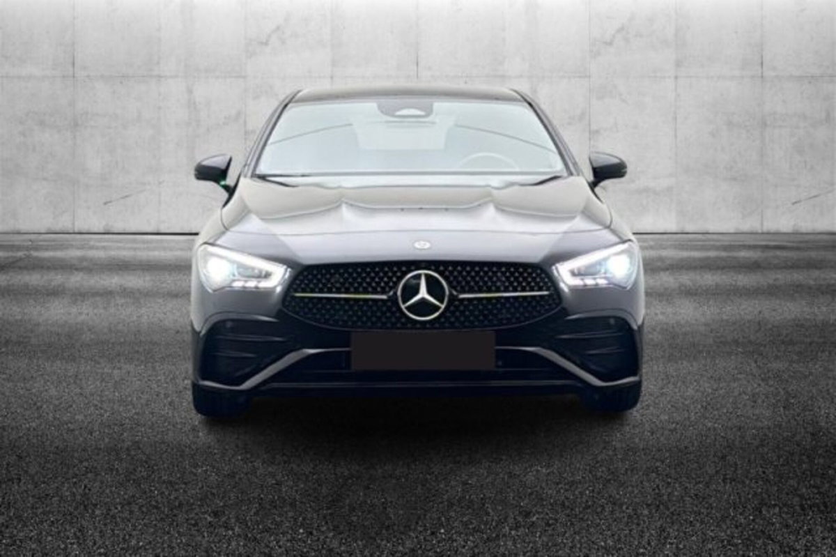 Mercedes-Benz CLA 200 Automatic Premium (4)