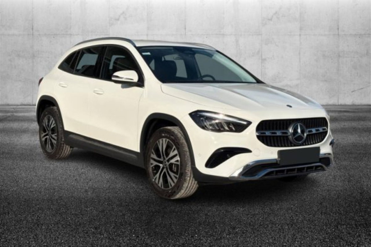 Mercedes-Benz GLA SUV 180 d Progressive Advanced Plus auto (2)