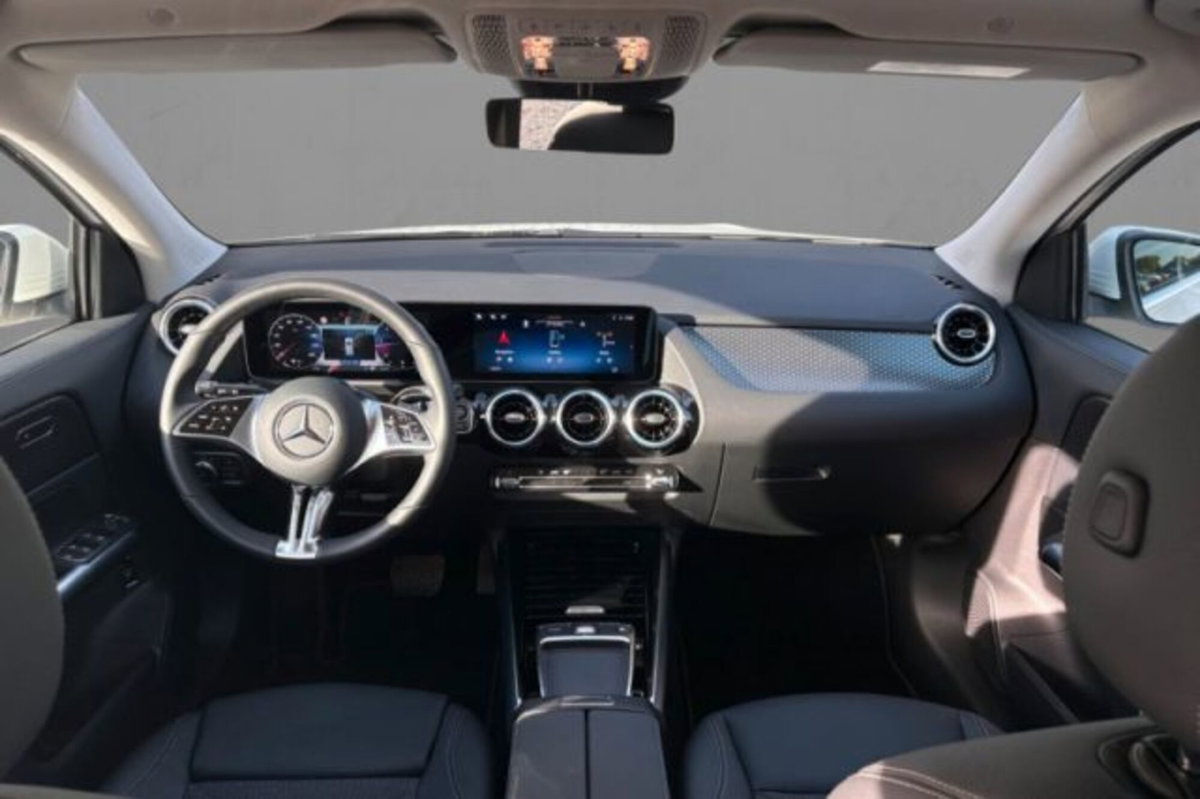 Mercedes-Benz GLA SUV 180 d Progressive Advanced Plus auto (6)