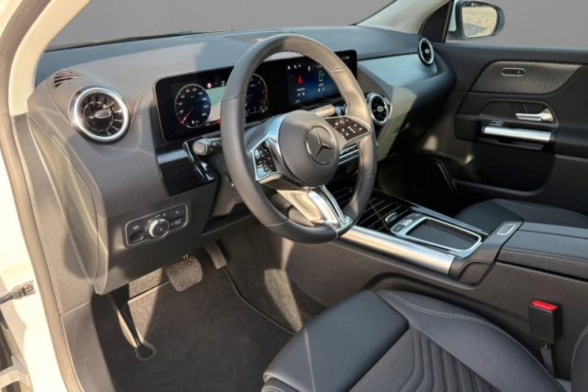 Mercedes-Benz GLA SUV 180 d Progressive Advanced Plus auto (7)