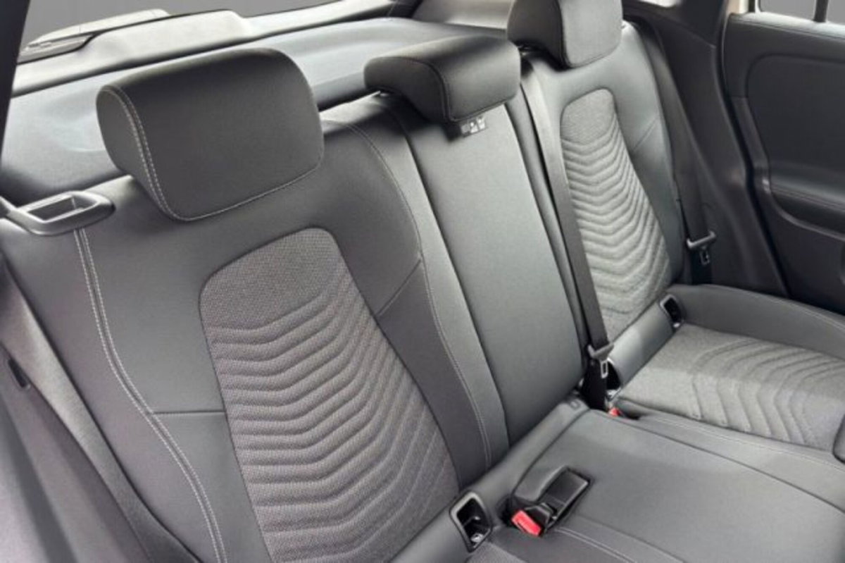 Mercedes-Benz GLA SUV 180 d Progressive Advanced Plus auto (8)