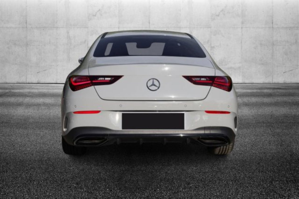 Mercedes-Benz CLA 200 Automatic Premium (4)