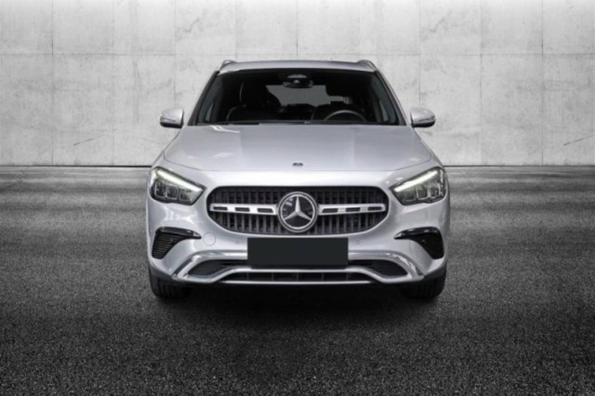 Mercedes-Benz GLA SUV 200 d Progressive Advanced Plus 4matic auto (4)