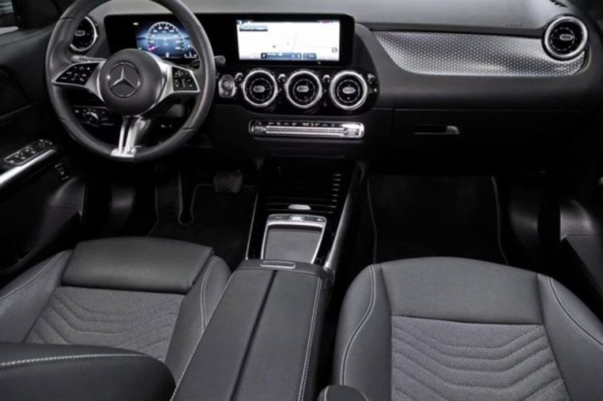 Mercedes-Benz GLA SUV 200 d Progressive Advanced Plus 4matic auto (5)