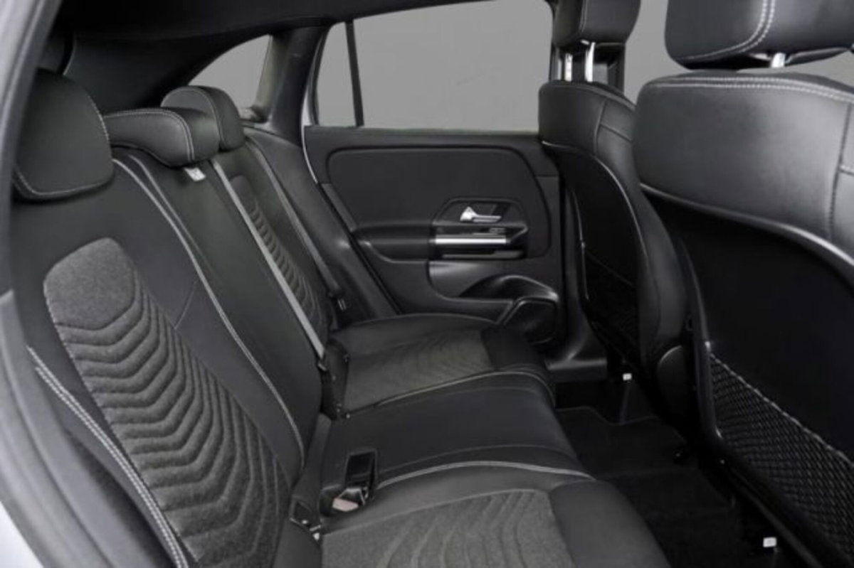 Mercedes-Benz GLA SUV 200 d Progressive Advanced Plus 4matic auto (7)