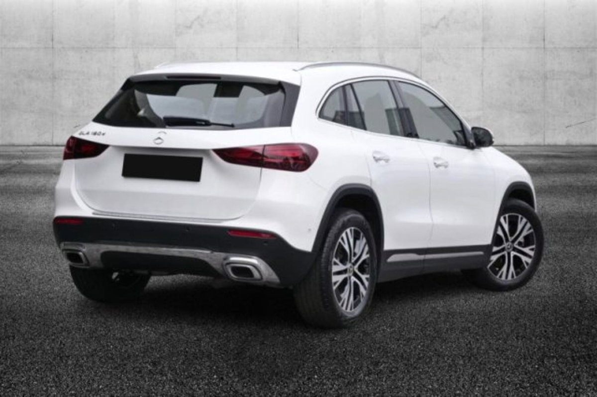 Mercedes-Benz GLA SUV 180 d Progressive Advanced Plus auto (2)