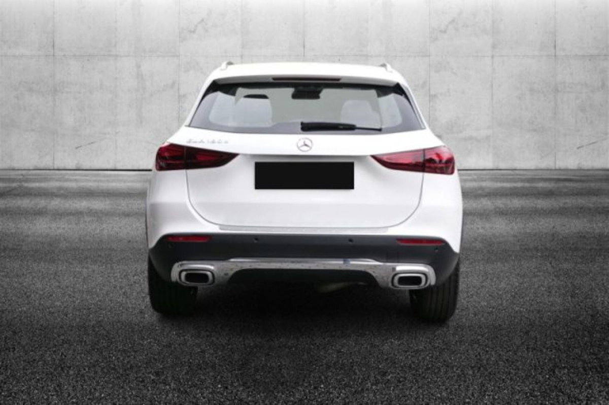 Mercedes-Benz GLA SUV 180 d Progressive Advanced Plus auto (3)