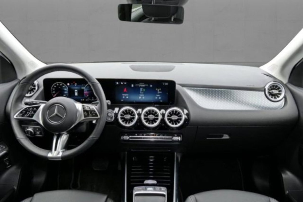 Mercedes-Benz GLA SUV 180 d Progressive Advanced Plus auto (4)
