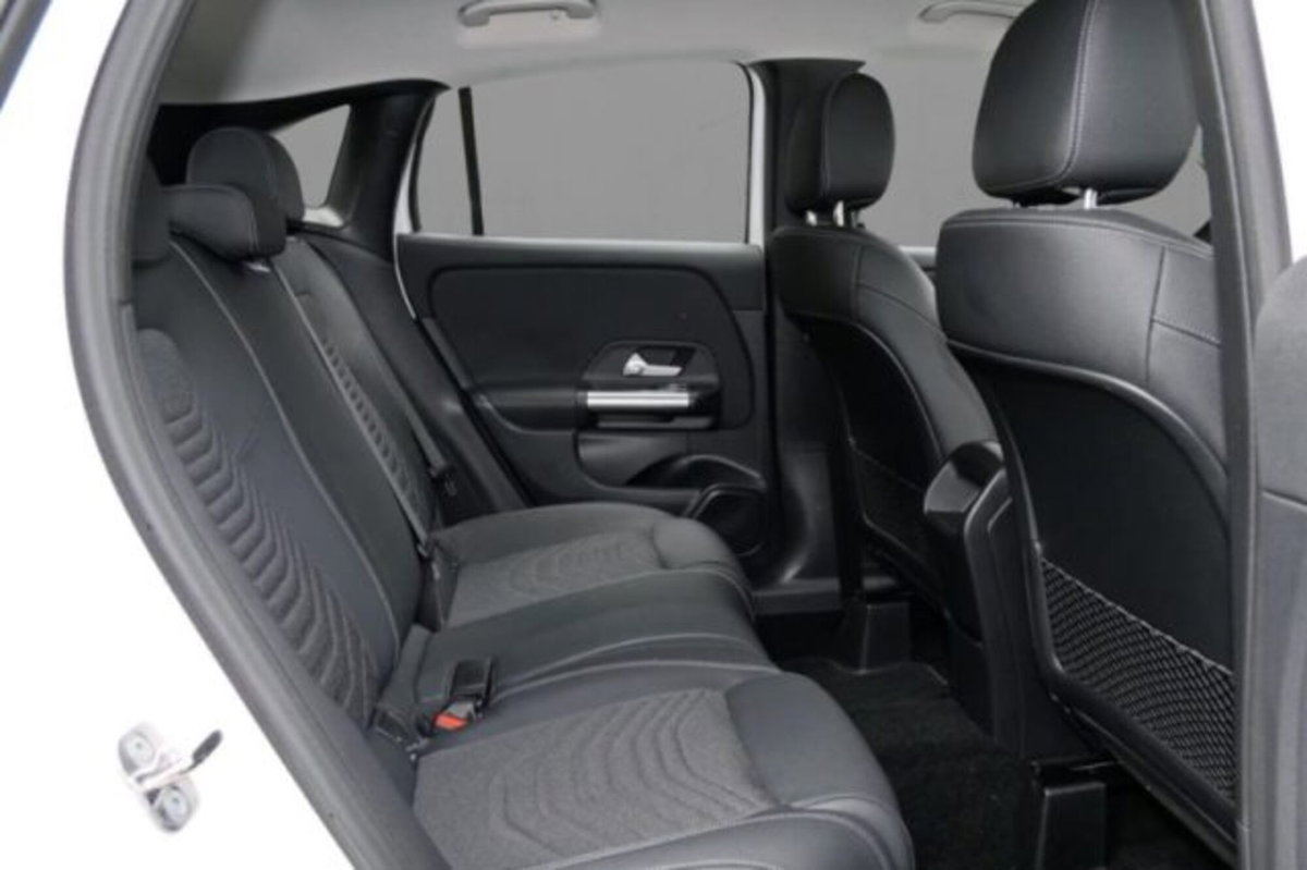 Mercedes-Benz GLA SUV 180 d Progressive Advanced Plus auto (6)