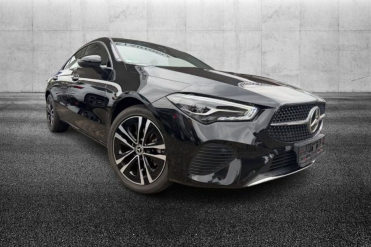 Mercedes-Benz CLA 200 Automatic Executive (2)