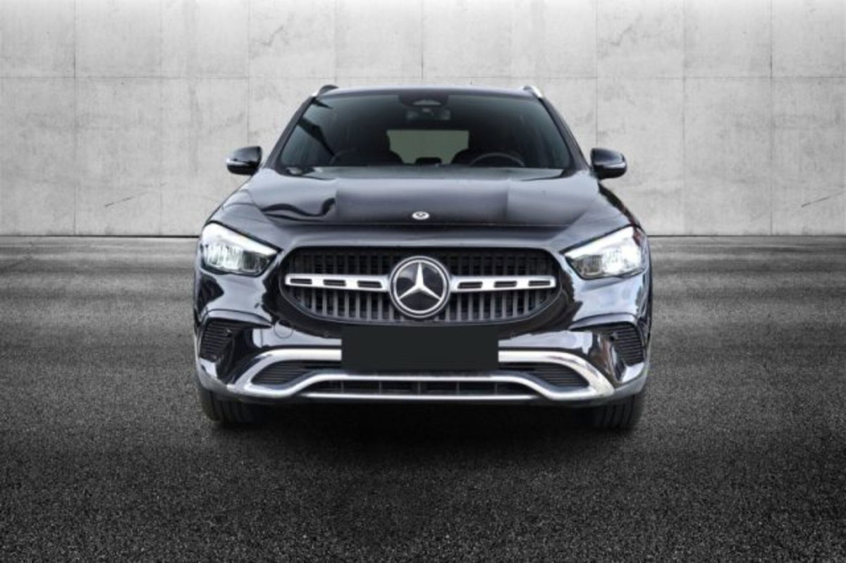 Mercedes-Benz GLA SUV 200 d Progressive Advanced Plus 4matic auto (4)
