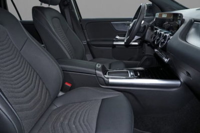 Mercedes-Benz GLA SUV 200 d Progressive Advanced Plus 4matic auto (7)