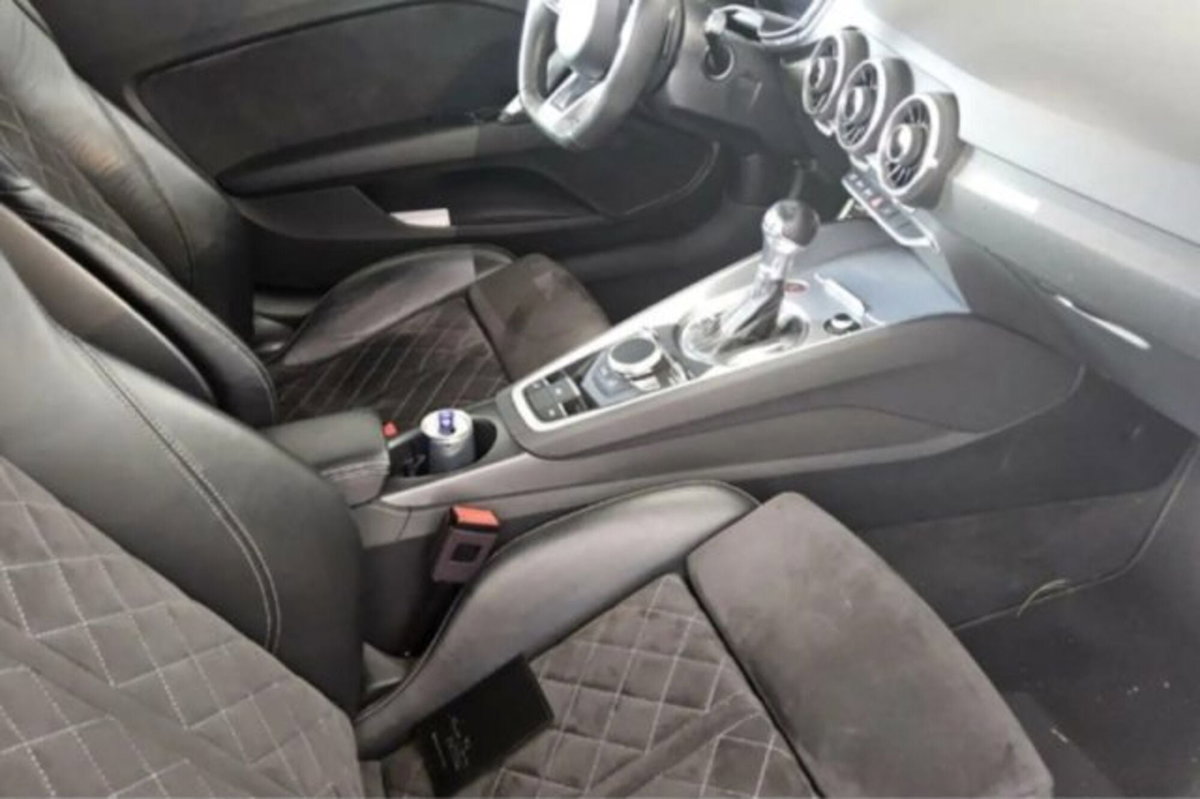 Audi TTS Cabrio 2.0 TFSI 310 CV quattro S tronic (5)