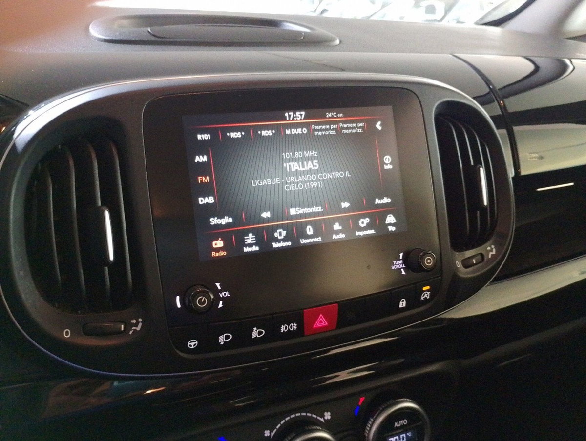 Fiat 500L 1.3 Multijet 95 CV Dualogic S-Design (16)