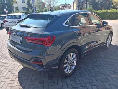 Audi Q3 Sportback 35 TDI quattro S tronic Business Plus (10)