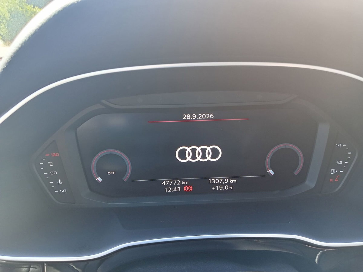 Audi Q3 Sportback 35 TDI quattro S tronic Business Plus (2)