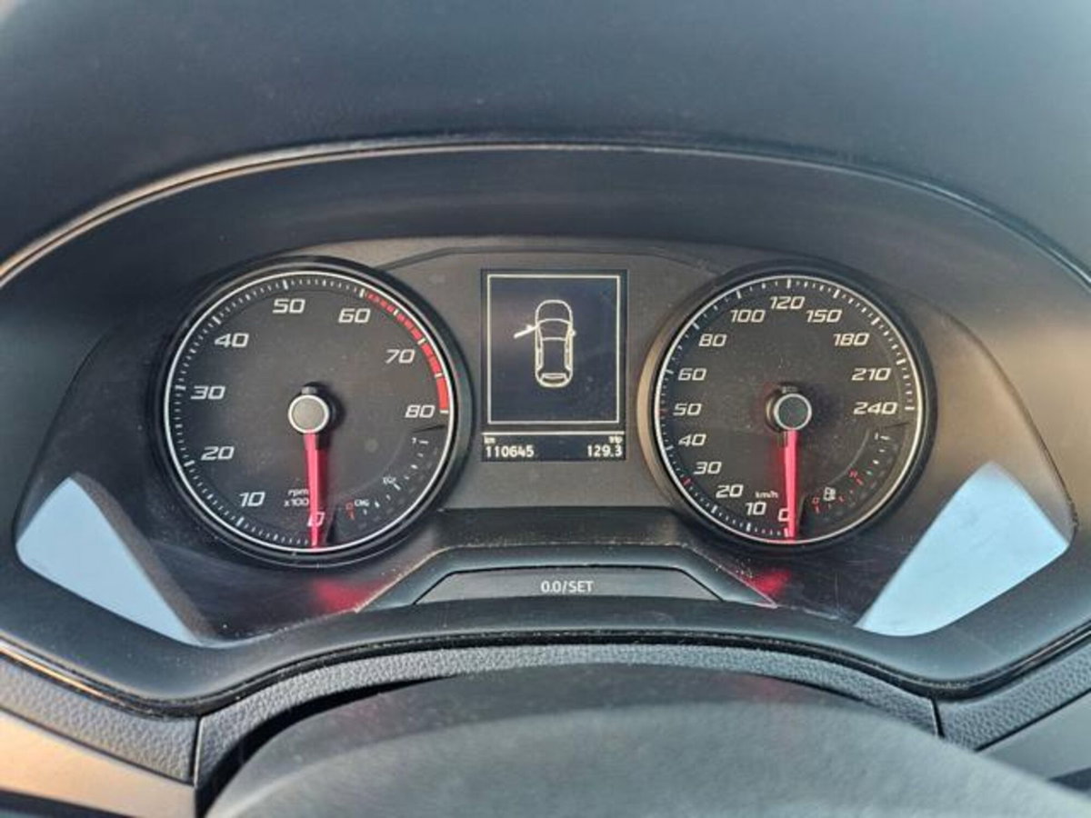 SEAT Ibiza 1.0 TGI 5 porte Style (11)