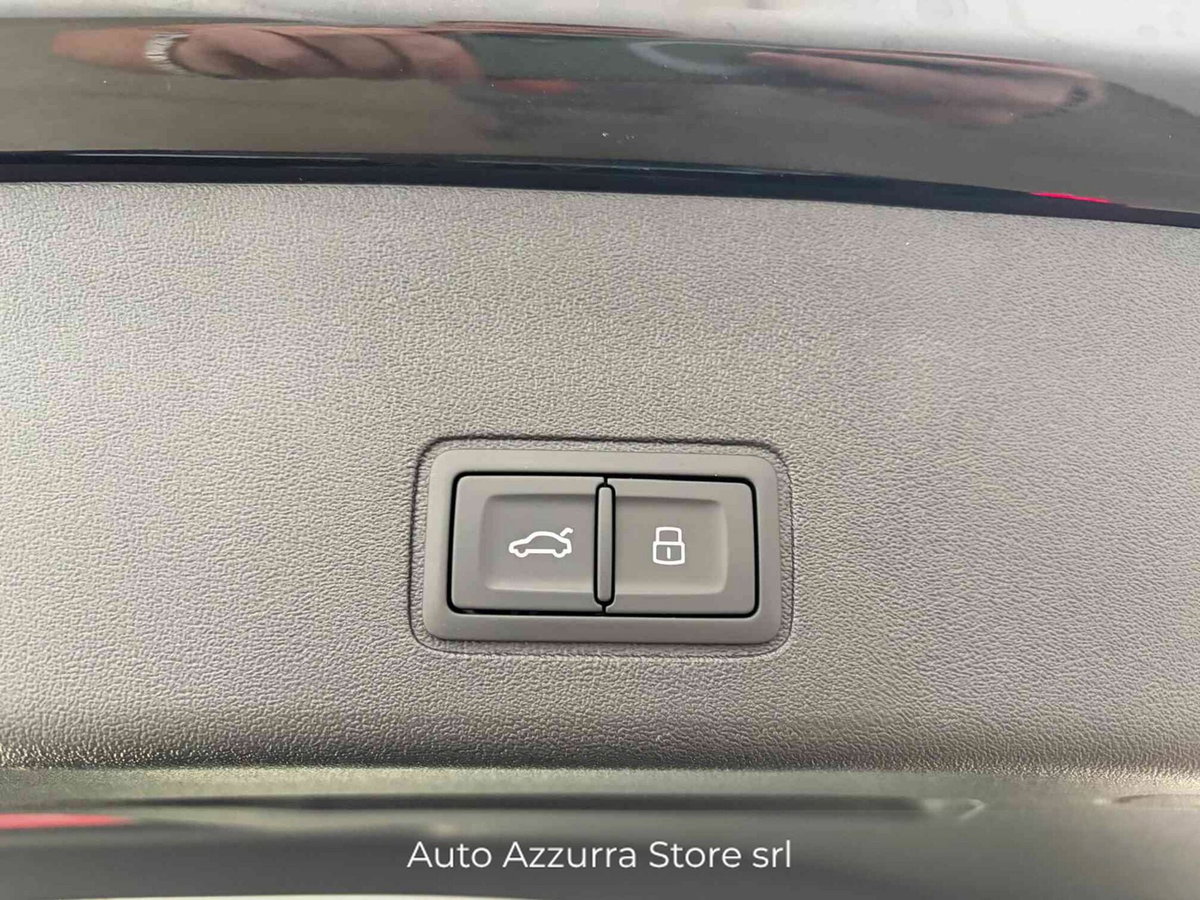 Audi Q3 Sportback 2.0 tdi S line quattro 193cv s-tronic (14)