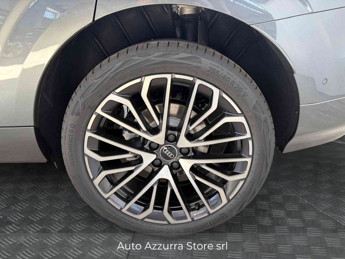 Audi Q3 Sportback 2.0 tdi S line quattro 193cv s-tronic (3)