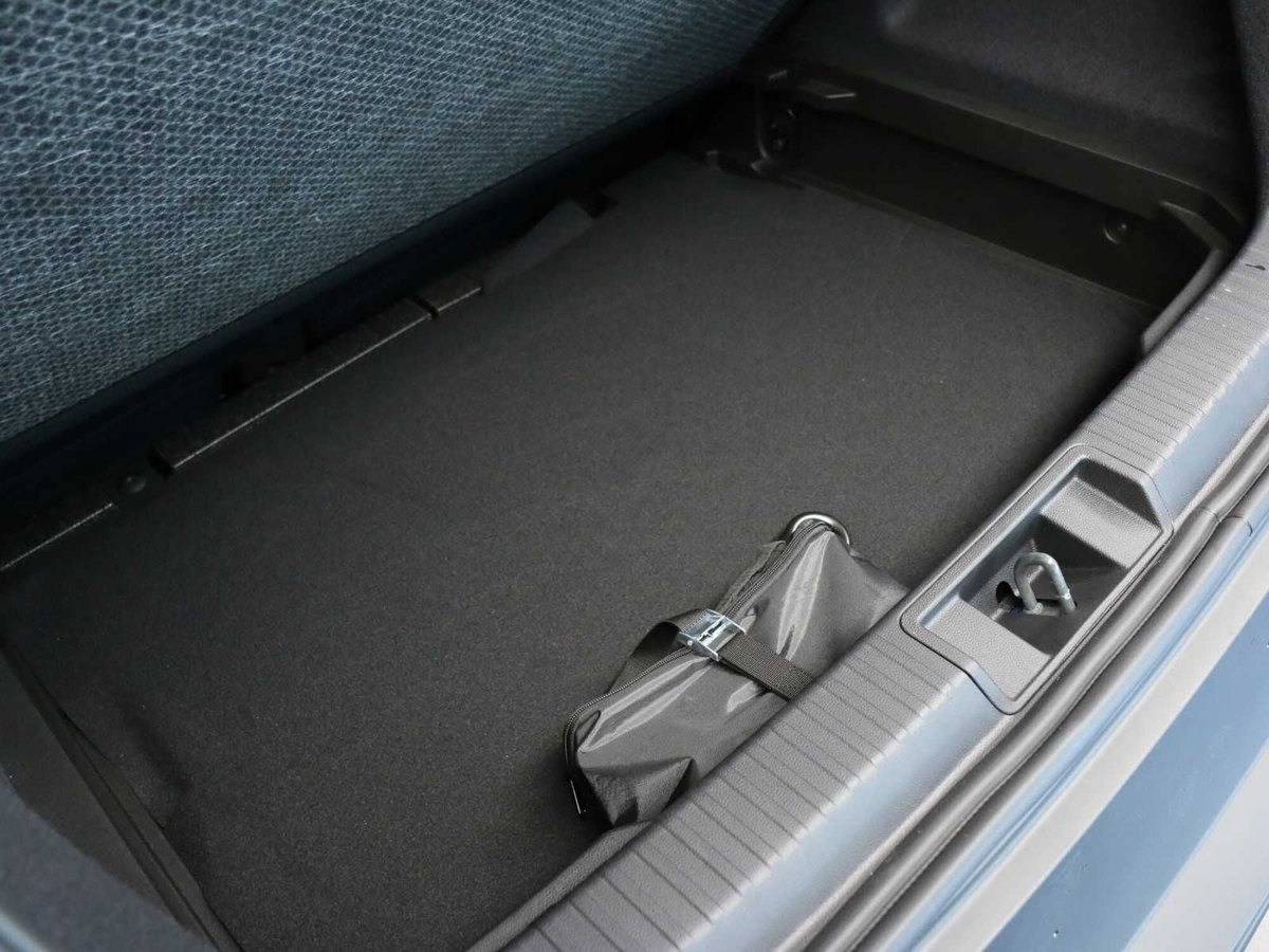 Renault Captur 1.2 eco-g Techno 120cv (11)