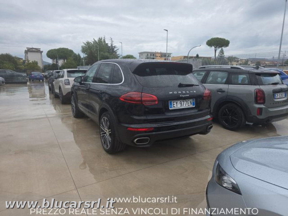 Porsche Cayenne 3.0 Diesel (5)