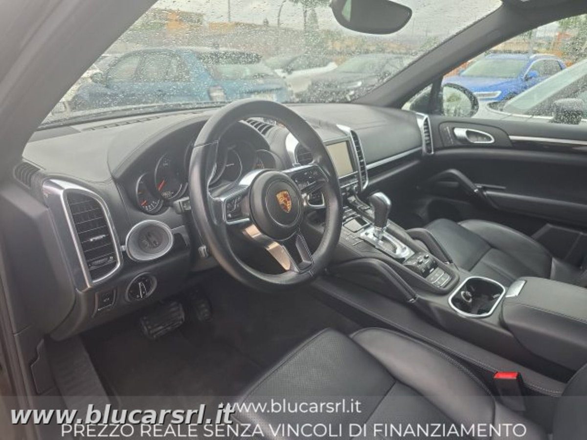 Porsche Cayenne 3.0 Diesel (8)