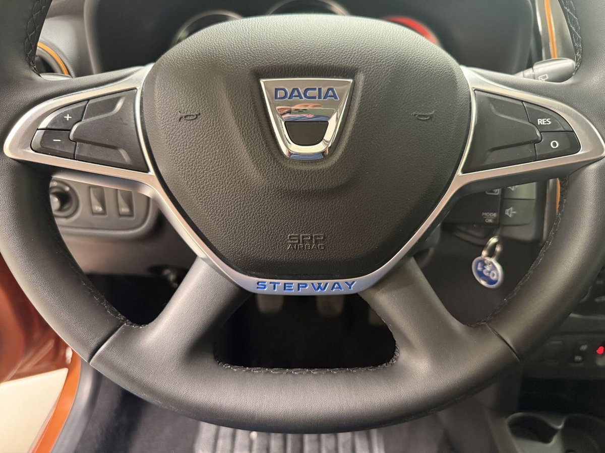 Dacia Sandero Stepway 0.9 TCe 90 CV Comfort (10)
