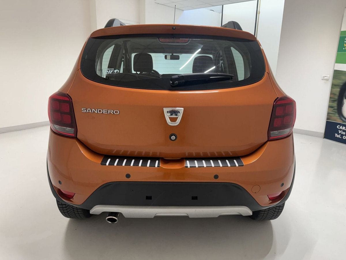 Dacia Sandero Stepway 0.9 TCe 90 CV Comfort (14)