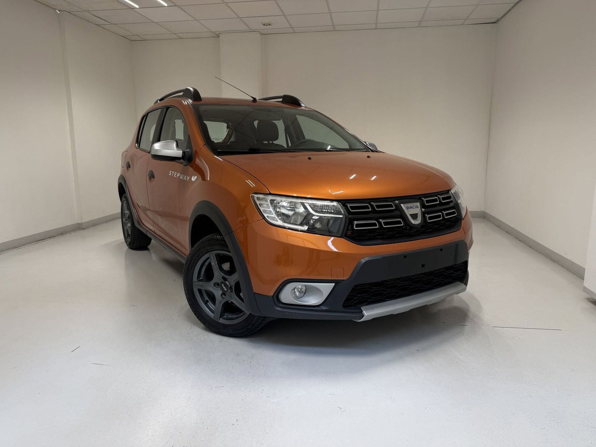 Dacia Sandero Stepway 0.9 TCe 90 CV Comfort (2)