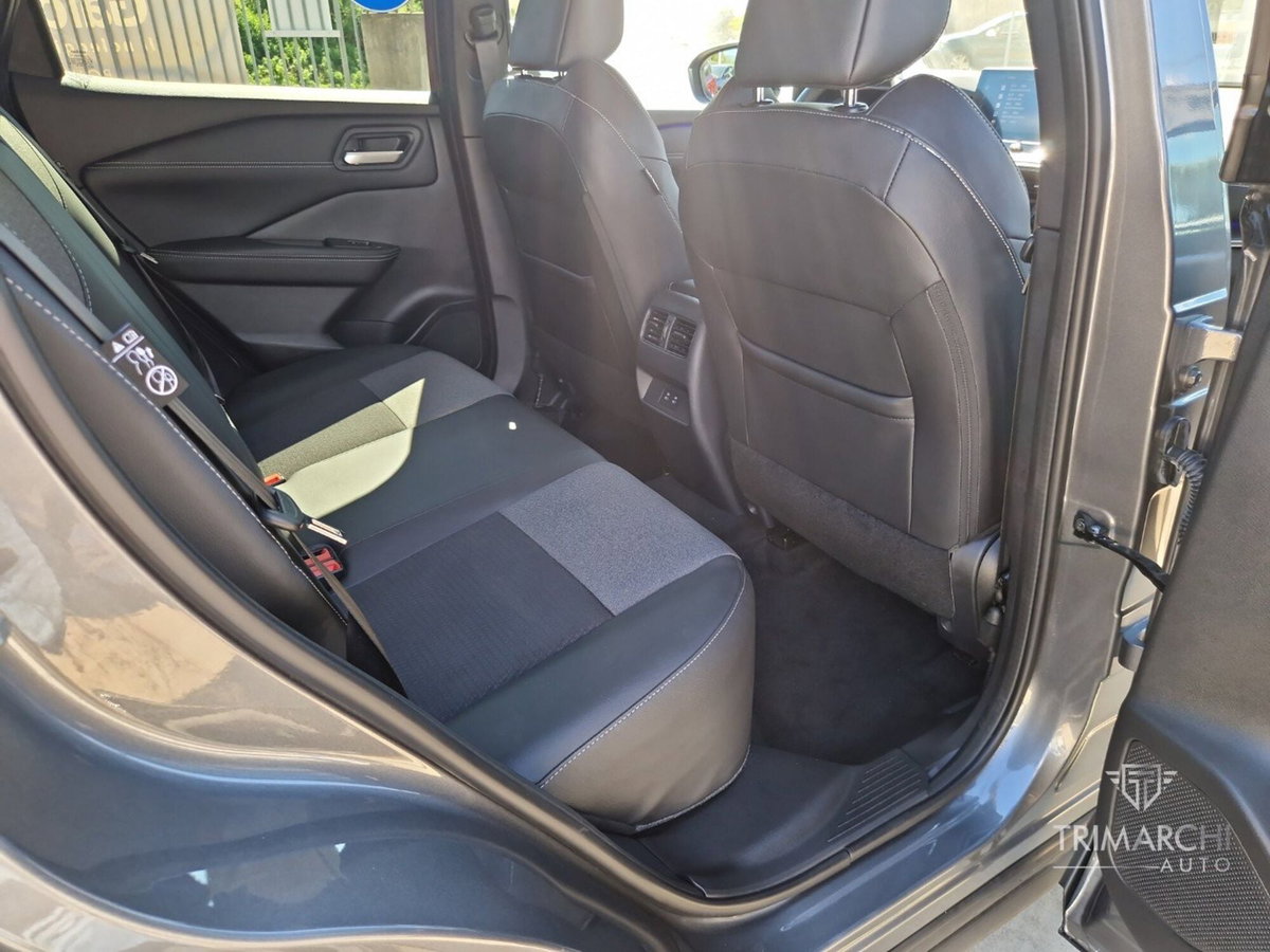 Nissan Qashqai 1.3 mhev Tekna+ 4wd 158cv xtronic (9)