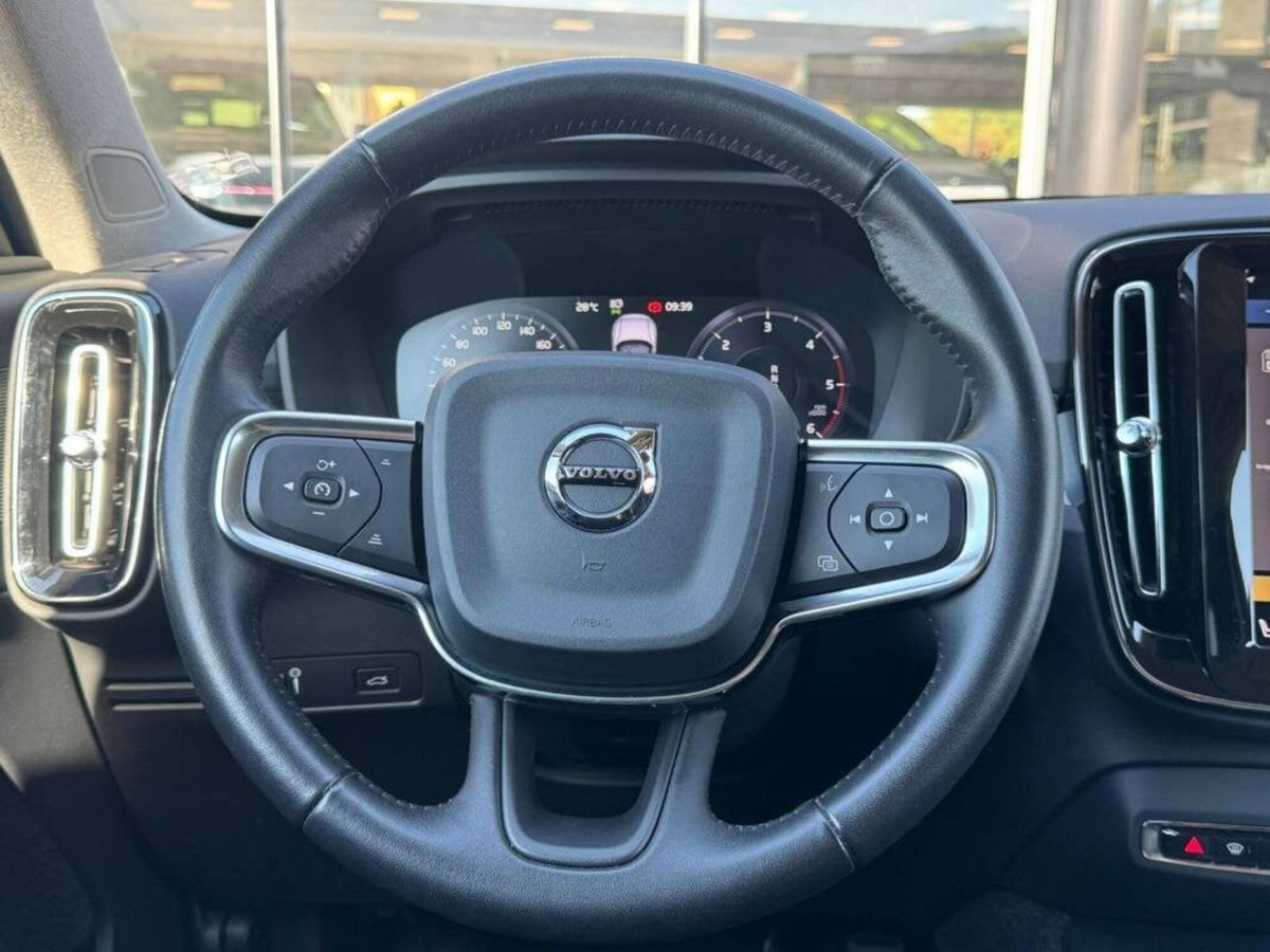 Volvo XC40 D3 AWD Geartronic Business Plus N1 (7)