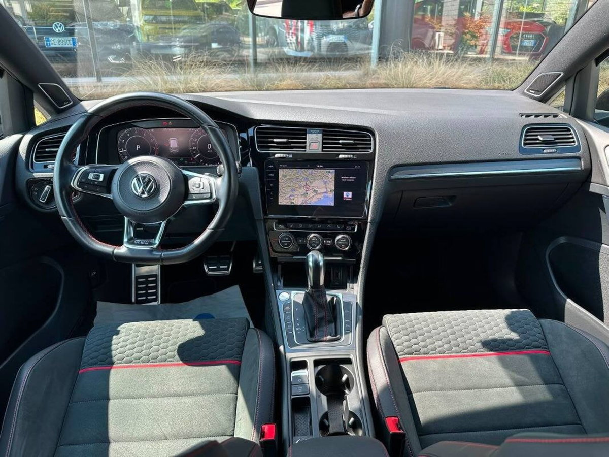 Volkswagen Golf GTI Performance 2.0 245 CV TSI DSG 5p. BMT (13)