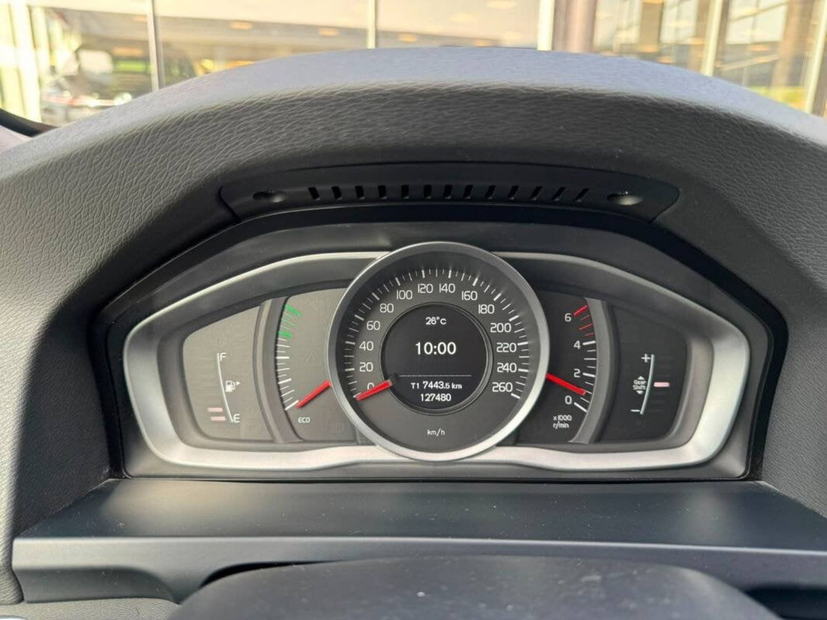 Volvo V60 D3 Business (10)
