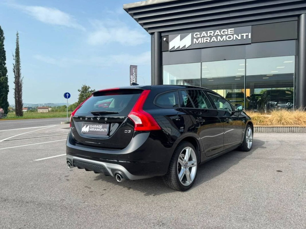 Volvo V60 D3 Business (3)