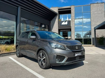 Peugeot 5008 1.2 puretech t Allure Pack s&s 130cv (2)