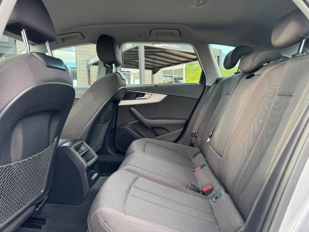 Audi A4 Avant 2.0 TDI 190 CV clean diesel quattro Business (14)