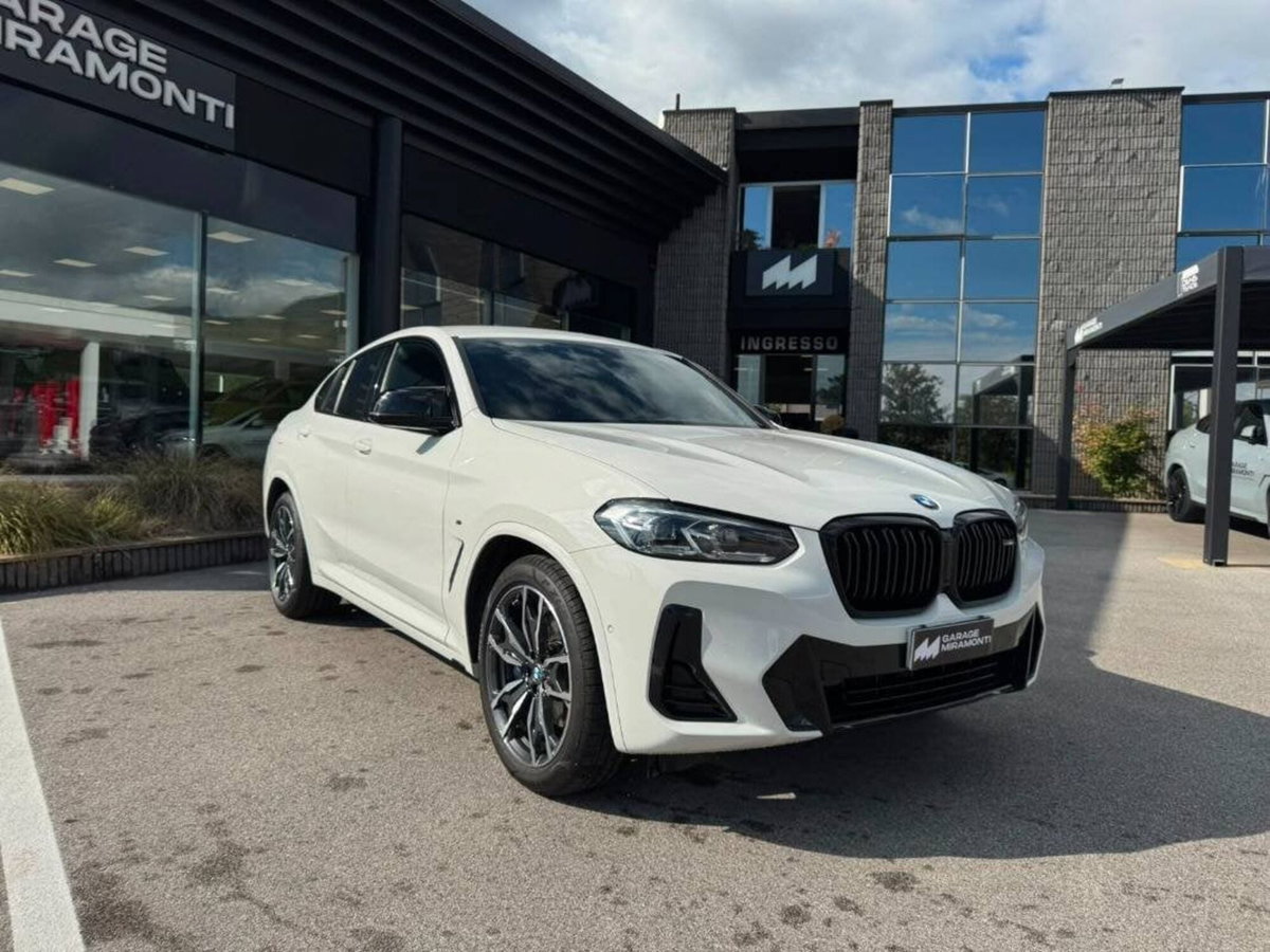 BMW X4 xdrive M40i mhev 48V auto (2)