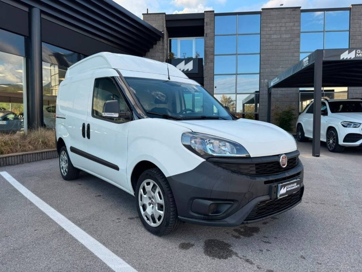 Fiat Doblò Furgone cargo maxi 1.4 tjt n.power 120cv LH1 Lounge (2)