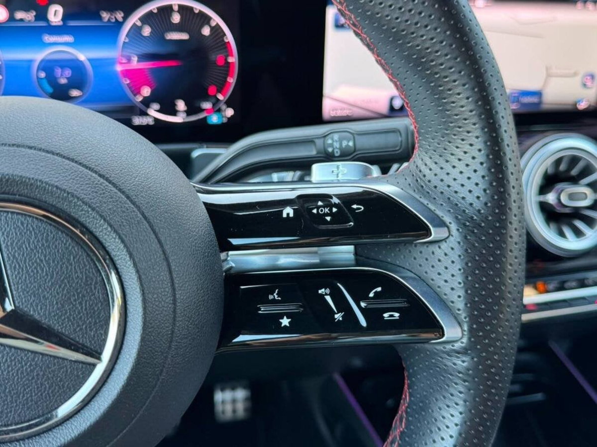 Mercedes-Benz GLB 200 d AMG Line Advanced Plus Seaside Edition auto (17)