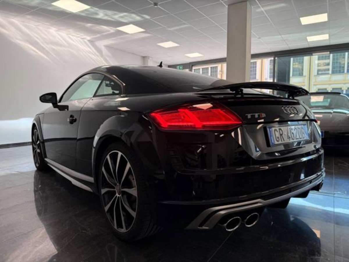Audi TTS Coupé TFSI quattro S tronic (5)