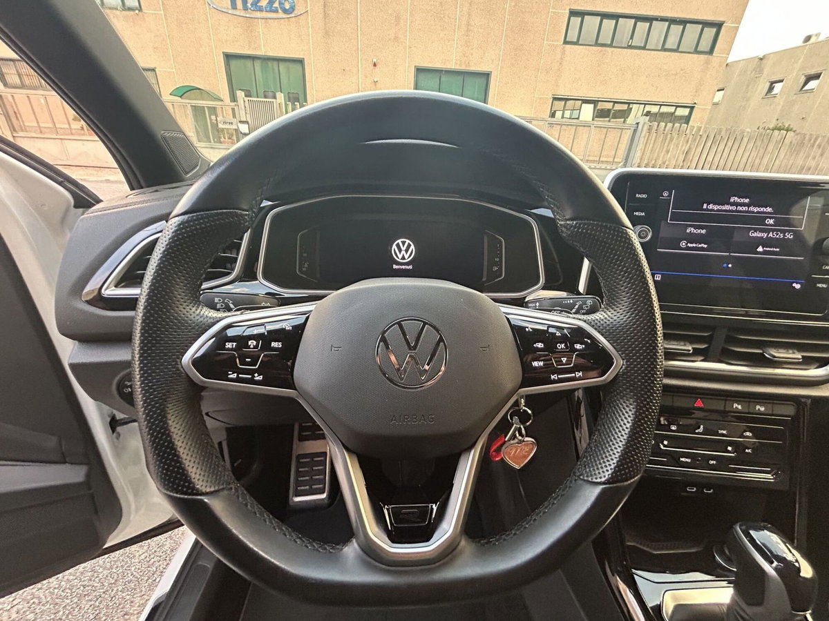 Volkswagen T-Roc 1.5 tsi R-Line dsg (9)