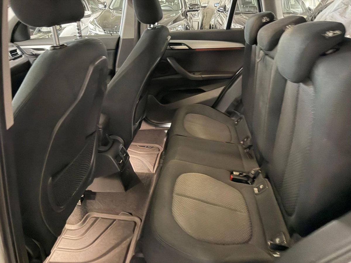 BMW X1 sDrive18i Advantage (12)