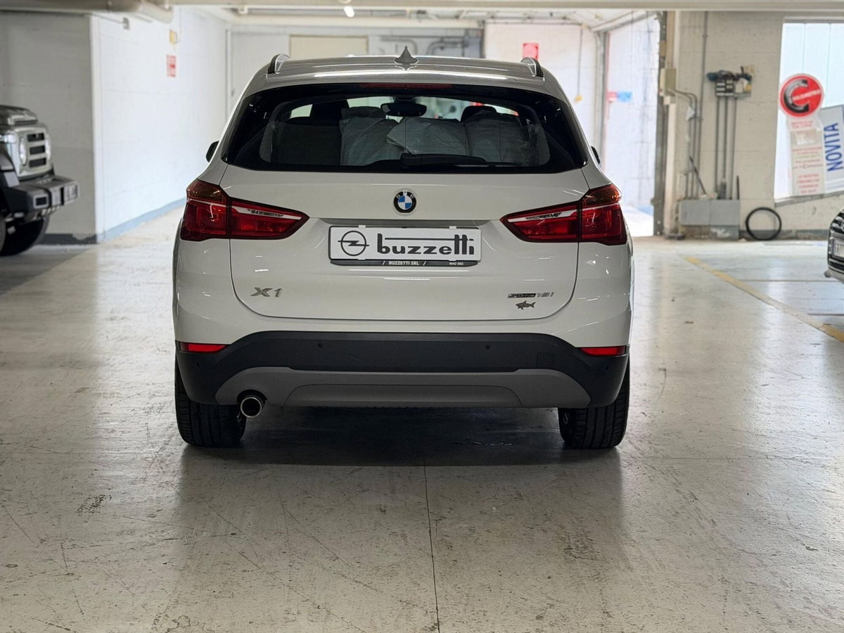 BMW X1 sDrive18i Advantage (6)