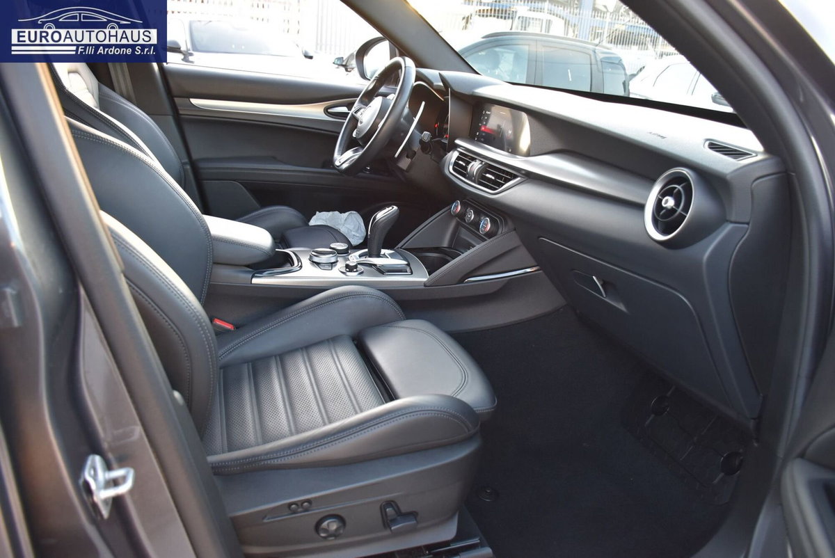 Alfa Romeo Stelvio Stelvio 2.2 Turbodiesel 210 CV AT8 Q4 Veloce (20)