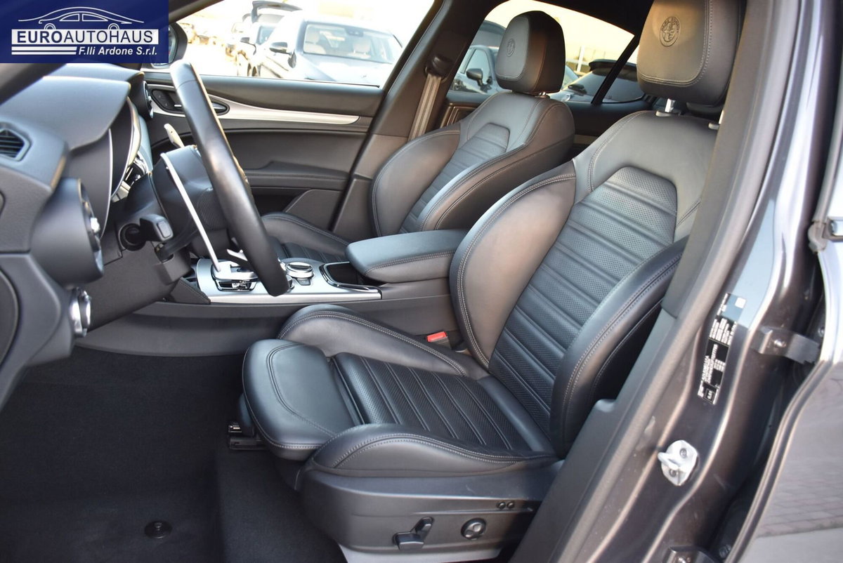 Alfa Romeo Stelvio Stelvio 2.2 Turbodiesel 210 CV AT8 Q4 Veloce (8)