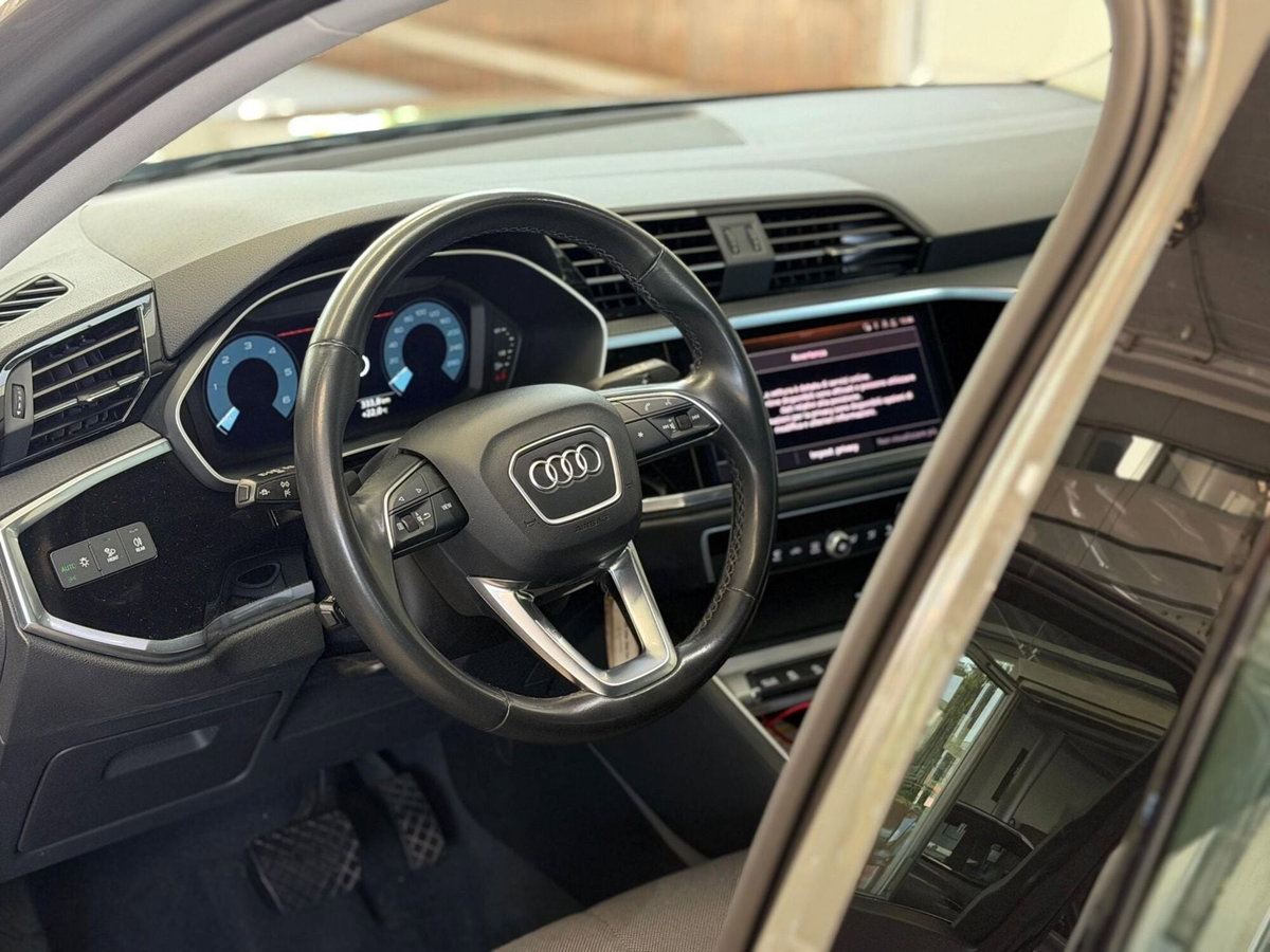 Audi Q3 Sportback 35 TDI quattro S tronic Business Plus (7)