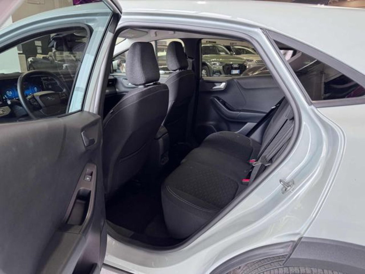 Ford Puma 1.0 EcoBoost Hybrid 125 CV S&S aut. Titanium Design (10)