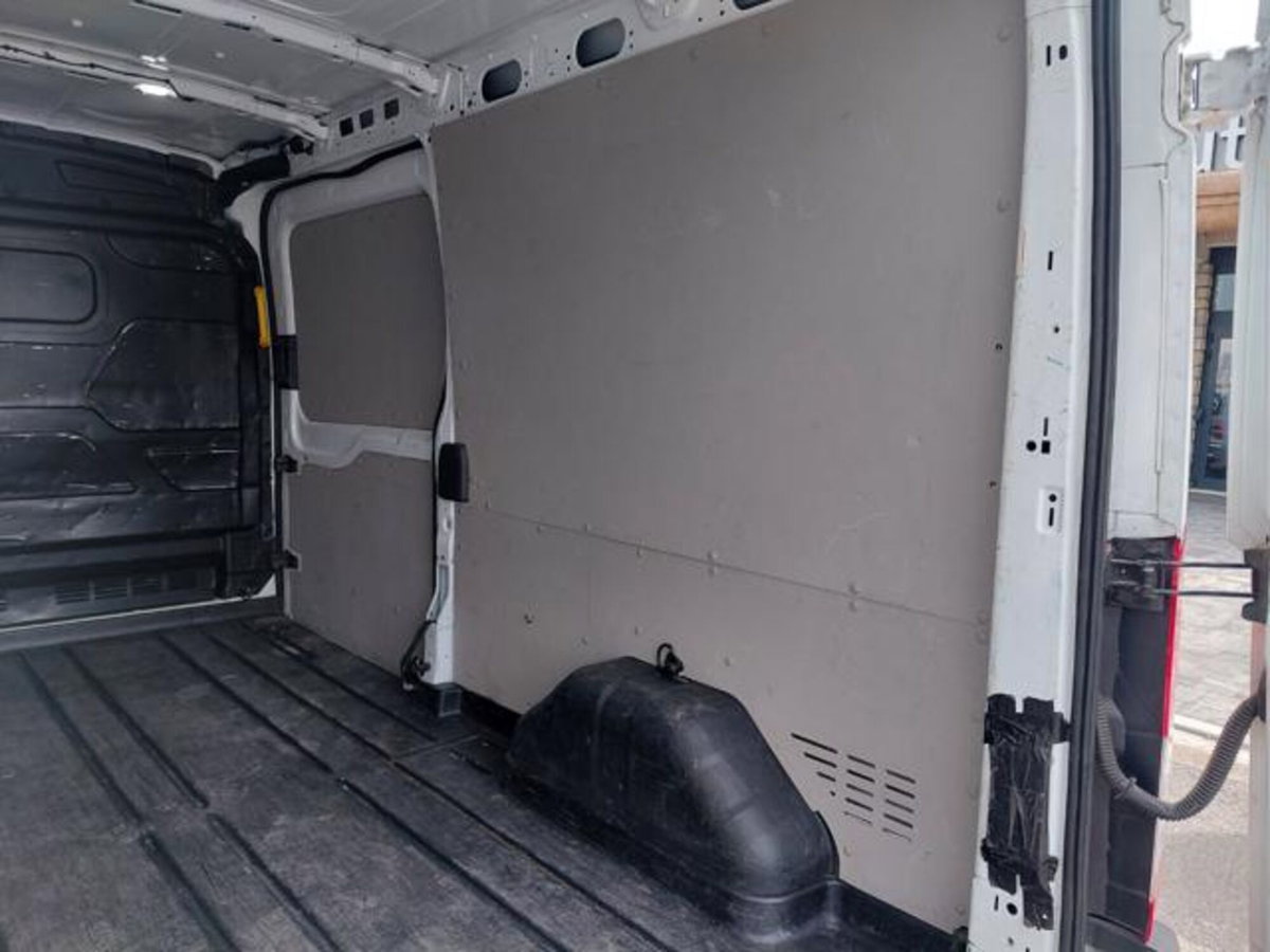 Ford Transit Furgone 330 2.0TDCi EcoBlue 130 aut. PL-TM Furgone Trend (12)